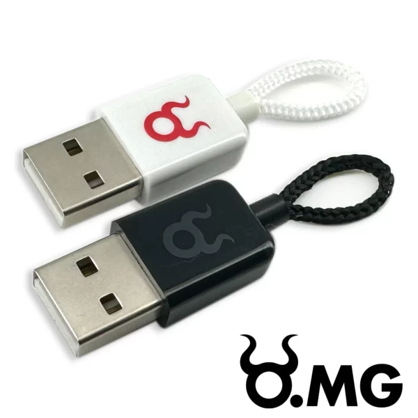 two o.mg plugs white and black